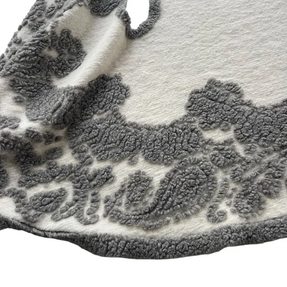 See and Be Seen OS Cream Gray Paisley, Sherpa, Drape Collar, Open Lagenlook Vest - Picture 13 of 16